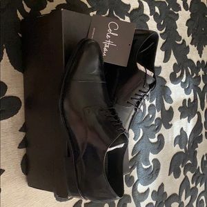 Cole Haan men shoes: Air Colton Cap Toe Black